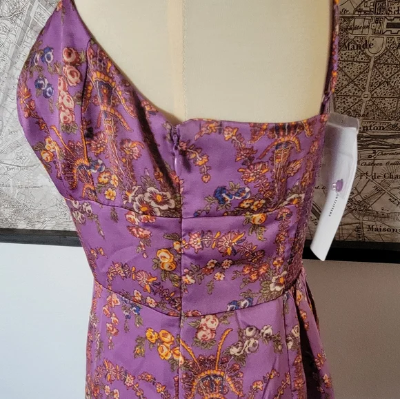 NWT Urban Outfitters Dress | Size M - Picture 4 of 9